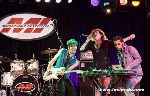 美國MI現代音樂學院吉他專業詳情介紹 美國MI現代音樂學院吉他專業詳情介紹